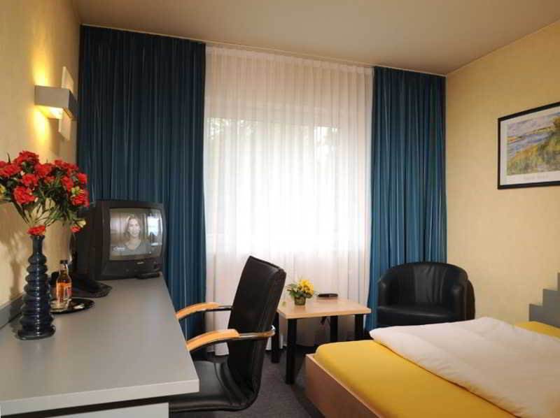 Triton Hotel Cologne Luaran gambar
